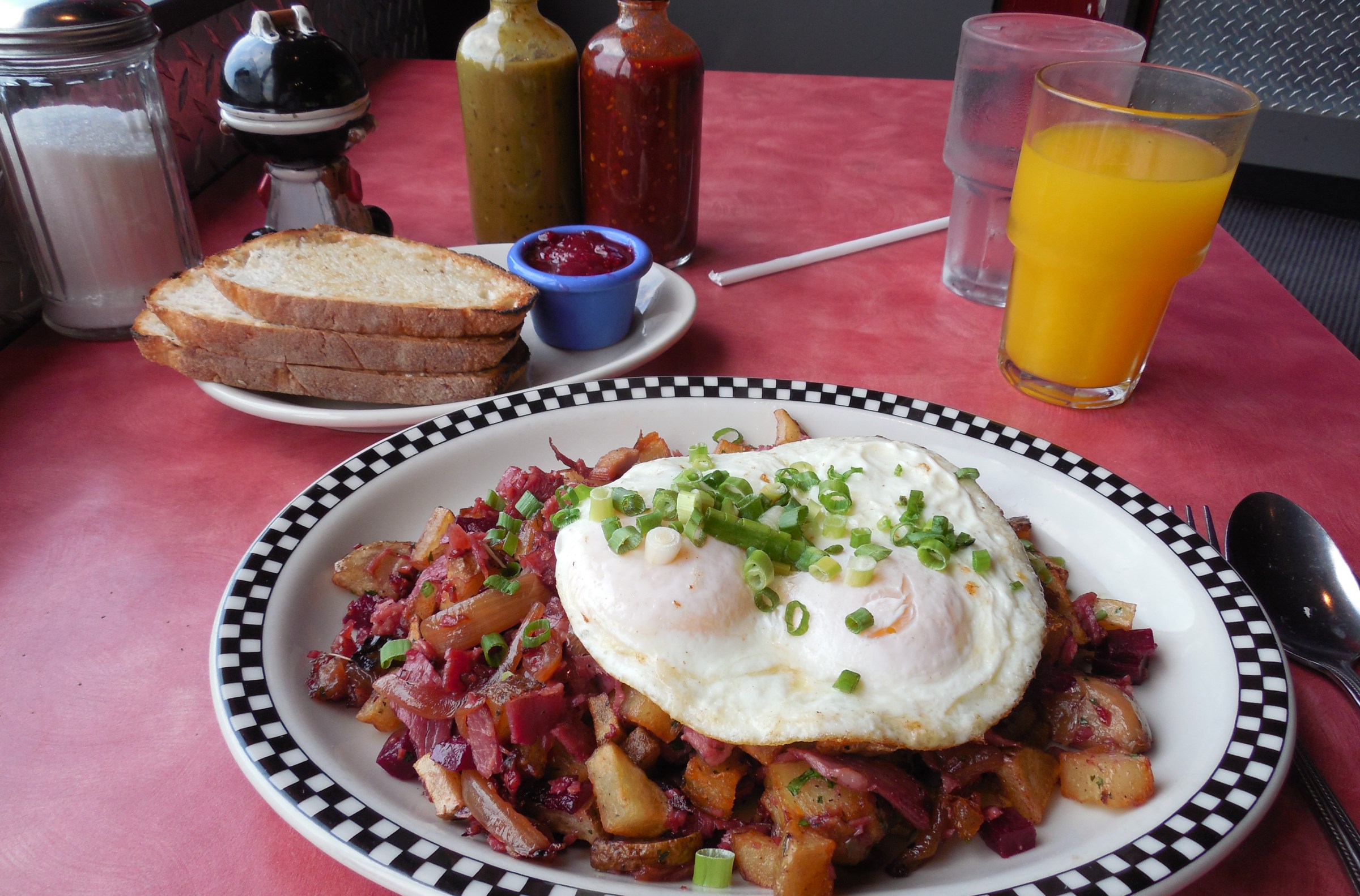 Ferndale’s Popular Brunch Spot Fly Trap Is Now Open