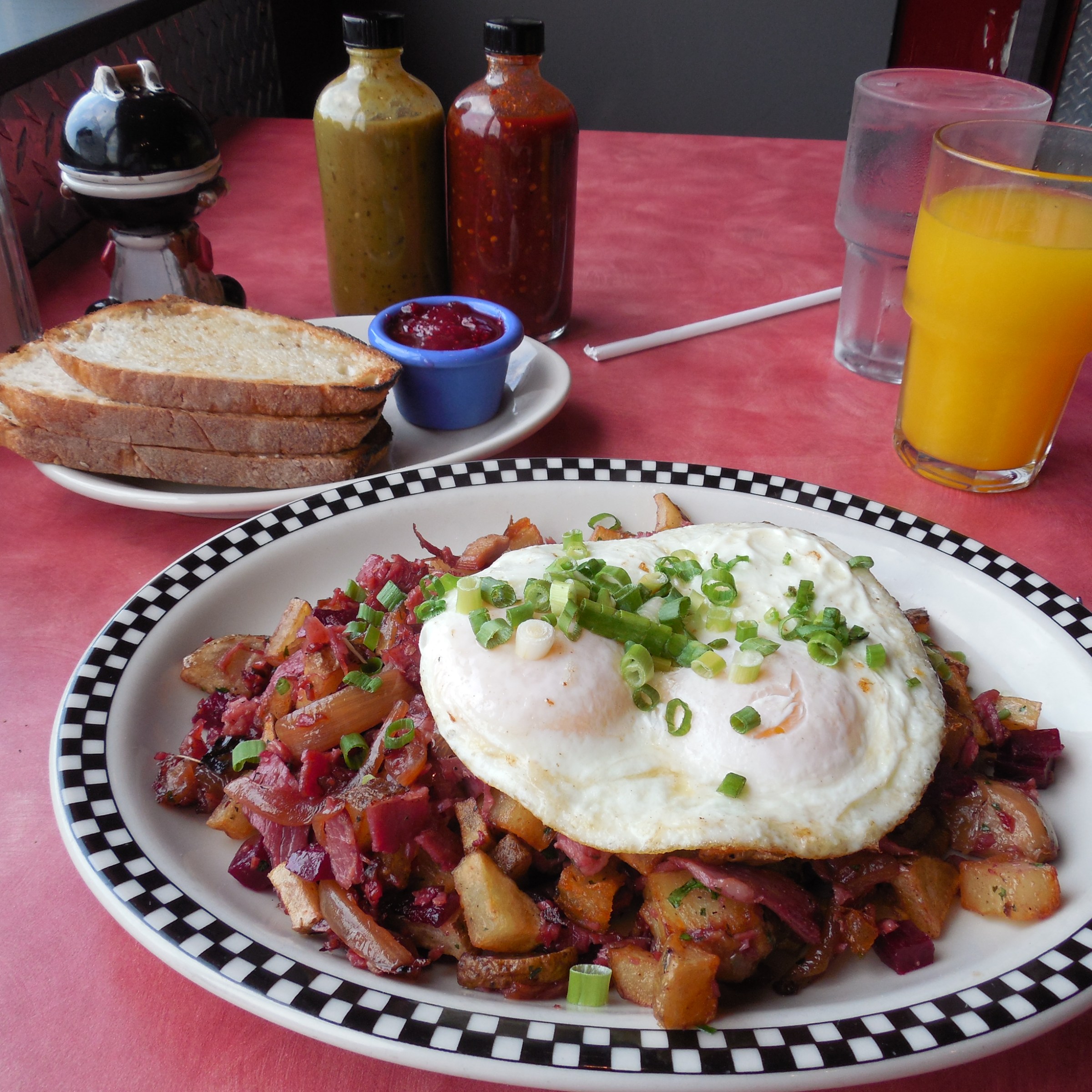 Ferndale’s Popular Brunch Spot Fly Trap Is Now Open